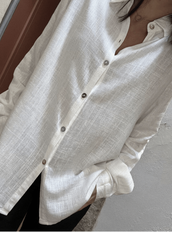 Chemise basique ajustée en lin et en coton ANA blanche – Image 4