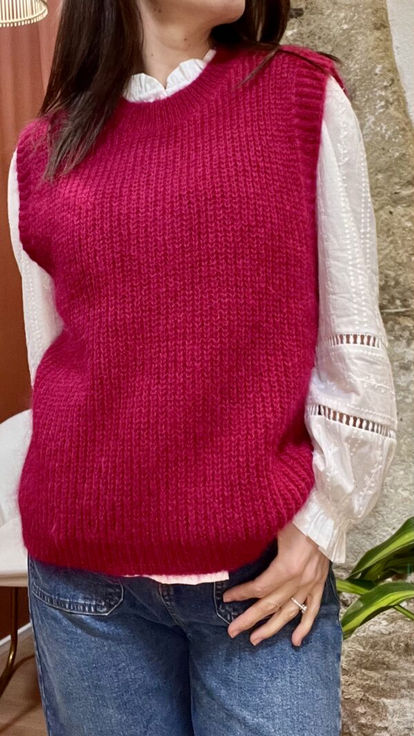 Pull sans manches en maille douce LOUIS framboise